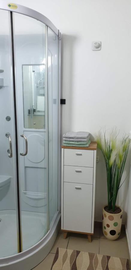 Goldapartman Salgótarján Exterior foto